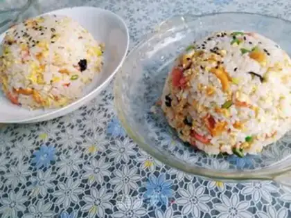 Make Classic egg fried rice step 5