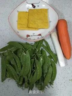 Make Tofu dry Dutch beans step 0