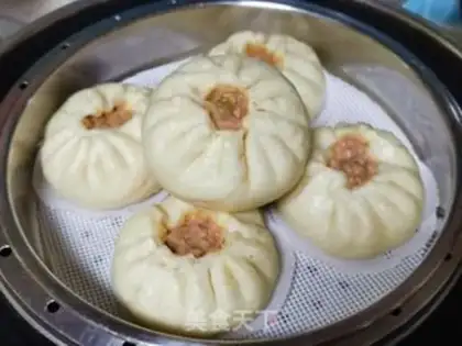 Make A gin onion beef bun step 8