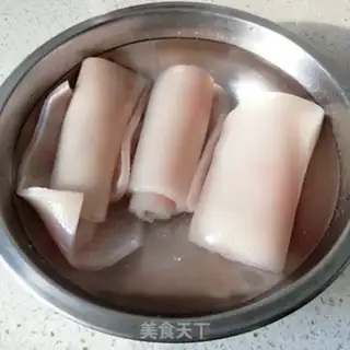 Make Double-coloured pig skin step 0
