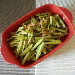 Make Garlic paste and celery step 3