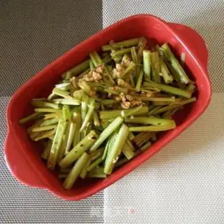 Make Garlic paste and celery step 4