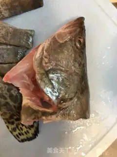 Make Peacock open-screen fish step 1