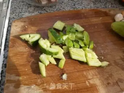 Make cucumber with pork step 1
