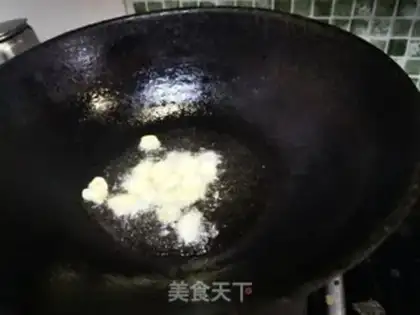Make Clear the chicken caterpillar step 1