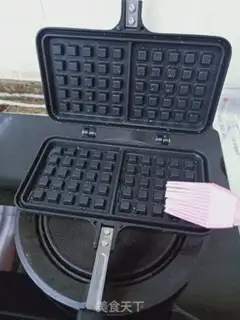 Make original waffles step 2