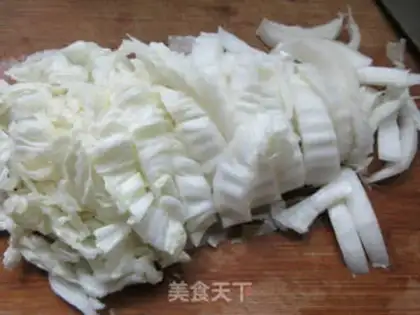 Make Duck egg and cabbage step 1
