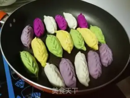 Make Five fortune dumplings step 11