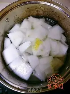 Make Pork soup step 1