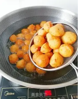 Make Potato buns step 9