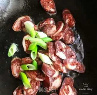 Make Weenie fried potato chips step 4