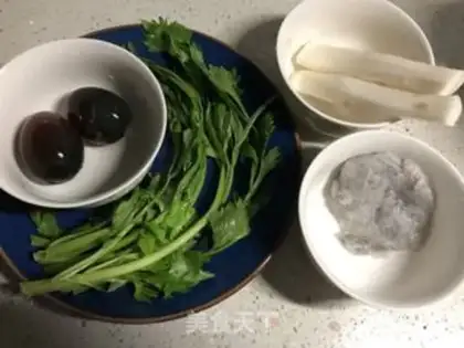 Make Vegetable seafood porridge step 2