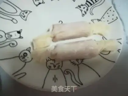 Make Sausage candy rolls step 4