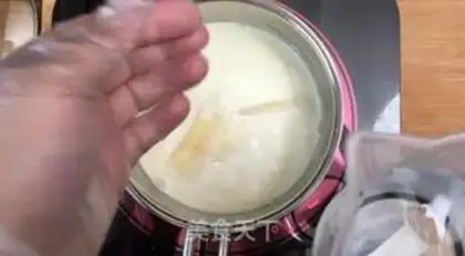 Make Hot milk pudding step 2