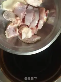 Make Blackwood, chicken legs, soup step 4