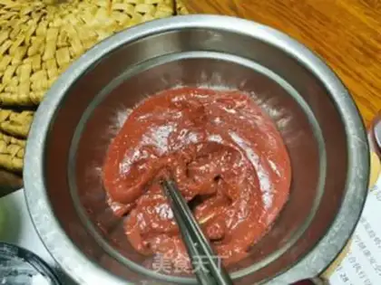 Make Piggy strawberry bag step 3