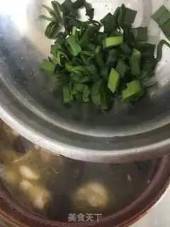 Make Blackwood, chicken legs, soup step 13