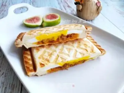Make A tuna egg sandwich step 8