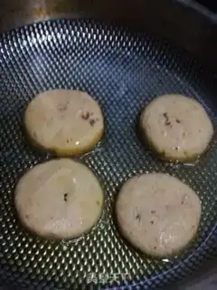 Make Fried bean buns step 3