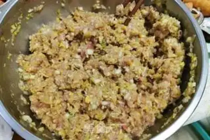 Make Hot noodles box step 1