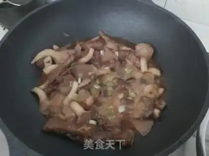Make Mushroom roast beef step 10