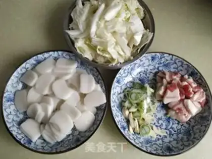 Make Five bouquets of pastry step 0