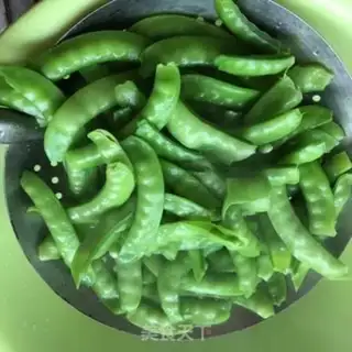 Make Clear the Dutch beans step 2