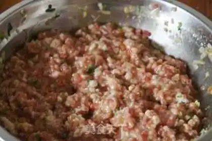 Make Sour pork pie step 1