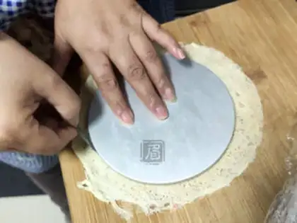 Make A thousand-storey cake skin step 11
