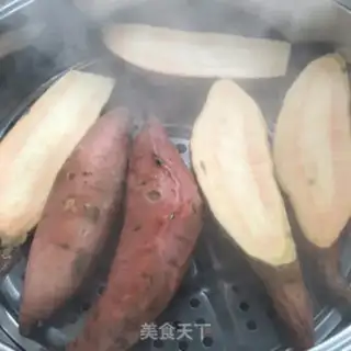Make Potato buns step 0