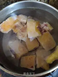Make Chicken with white fruit step 1