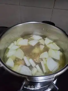 Make Chicken bones with radish soup step 6