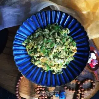 Make Pepper arch eggs step 9