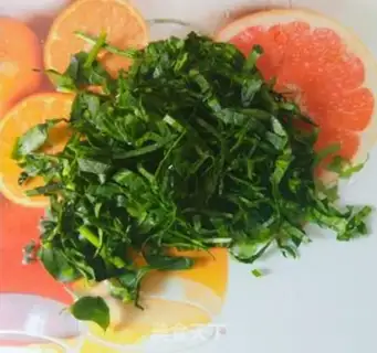 Make Handy spinach fish balls step 1