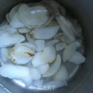 Make The Celery Lily step 0