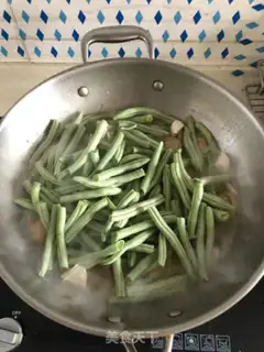 Make Mushroom Four Seasons Chicken step 3