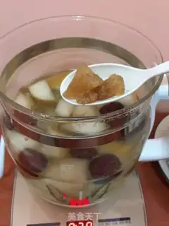 Make Sugar cane pear, red date tea step 5