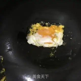 Make Egg-breed, long noodles step 1