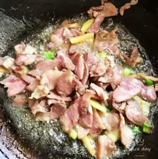 Make Pork sauerkraut step 5