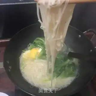 Make Egg-breed, long noodles step 6