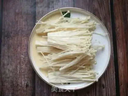 Make Yellow cabbage and golden mushrooms step 1