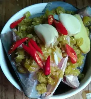 Make Scrambled fish head step 2