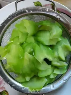Make Salted egg cream step 5