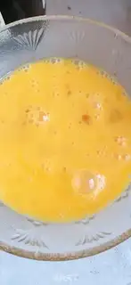 Make Onion fried eggs step 1