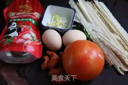 Make Tomato egg noodles step 0