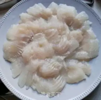 Make The soybeans steamed with dragonfish step 0