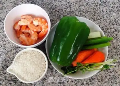 Make Vegetable shrimp congee step 0