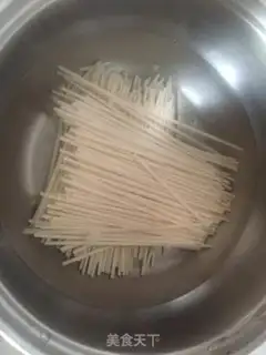 Make Garlic roast noodles step 0