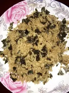 Make Seaweed pine bee step 14