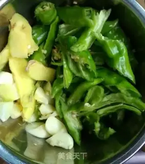 Make Cracker cucumber step 1
